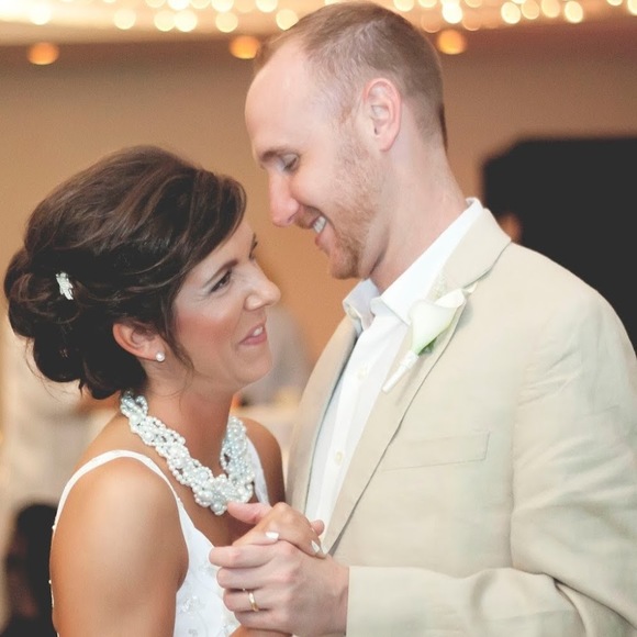 Meet your Posher, Heidi - Picture 1 of 1